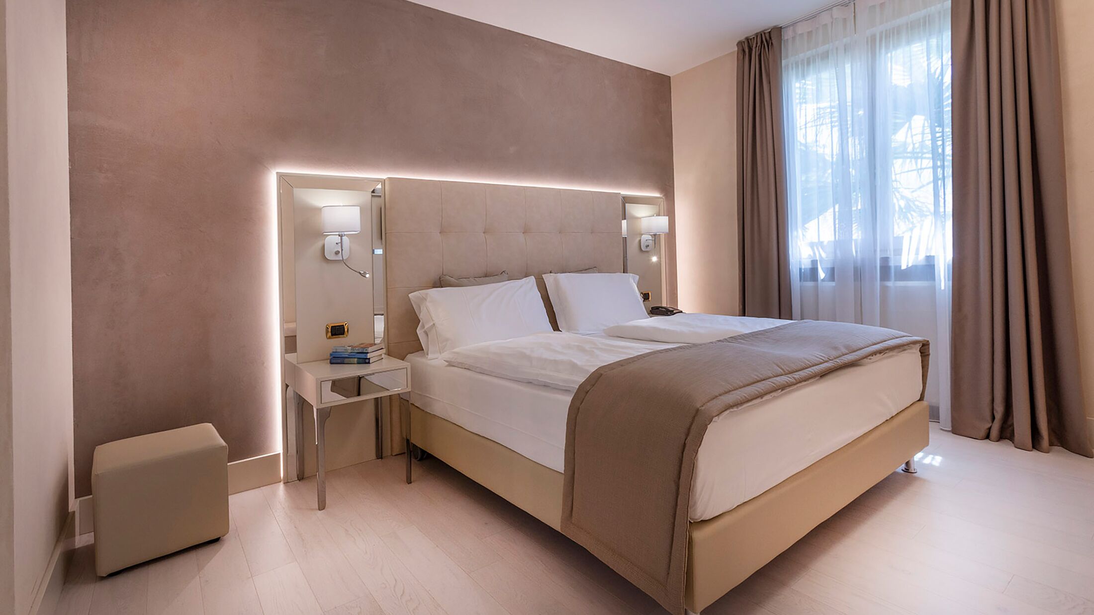 Park-Imperial-2023-Superior-Suite-004-114932-Hybris