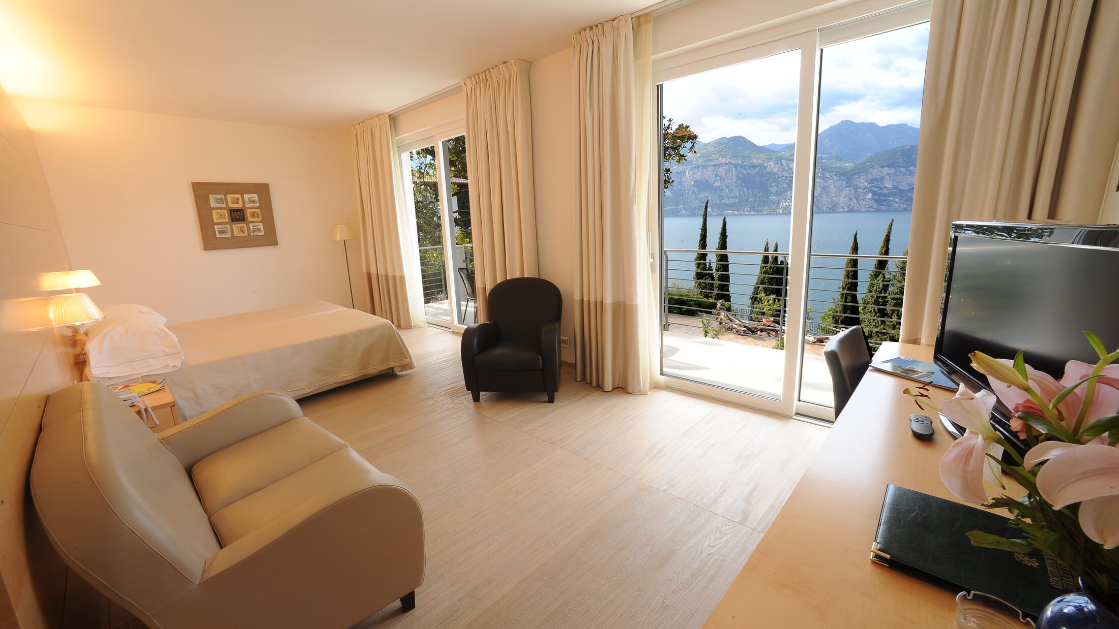 Bellevue-San-Lorenzo-2023-Junior-Suite-001-114933-Hybris