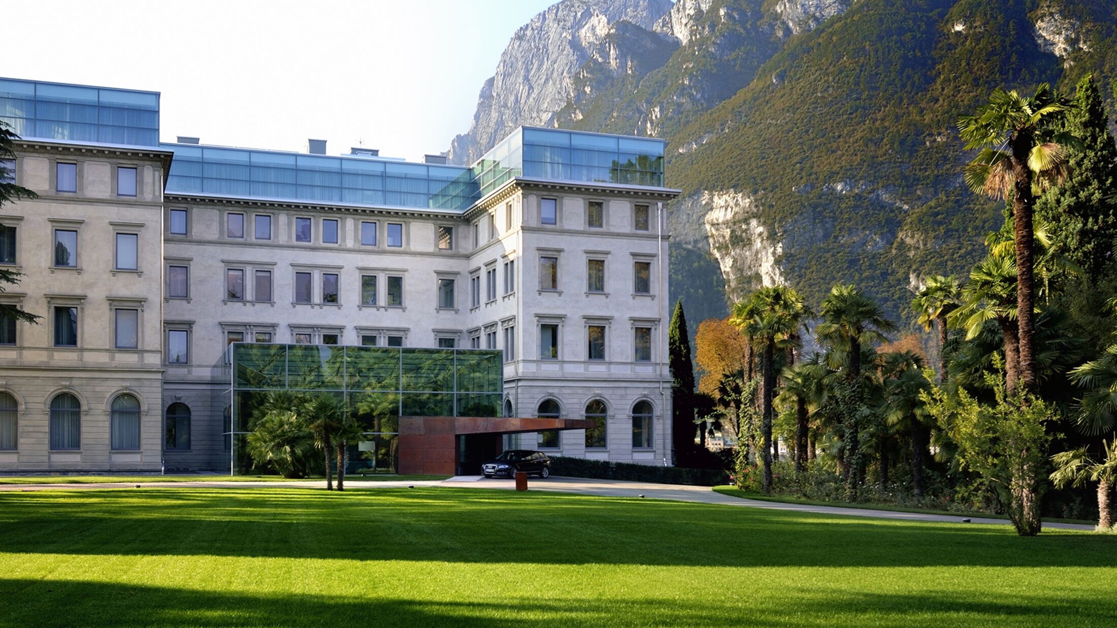 Lido-Palace-Garda-2024-Property-View-001-300341-Hybris