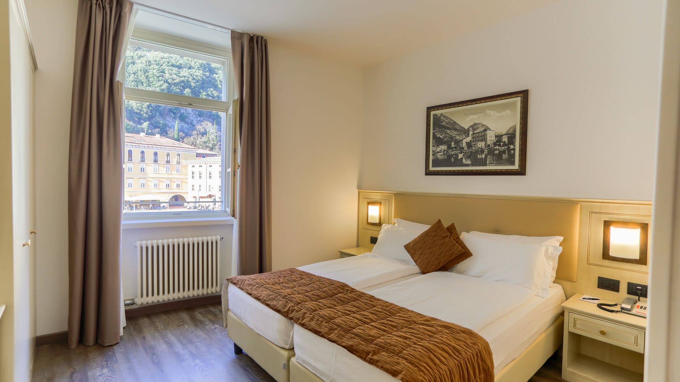 Sole-Classic-Room-114939-Hybris