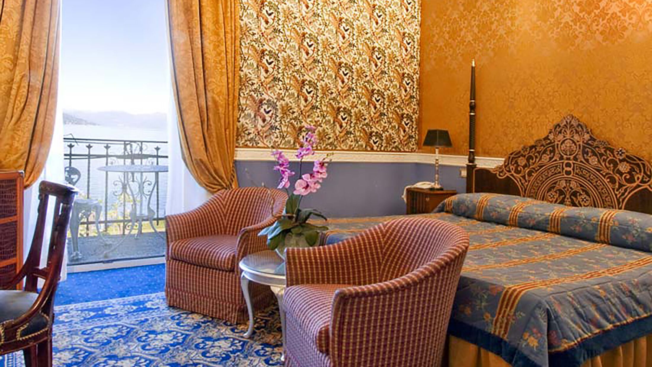 Ile-Borromees-2023-Lake-View-Room-001-114950-Hybris