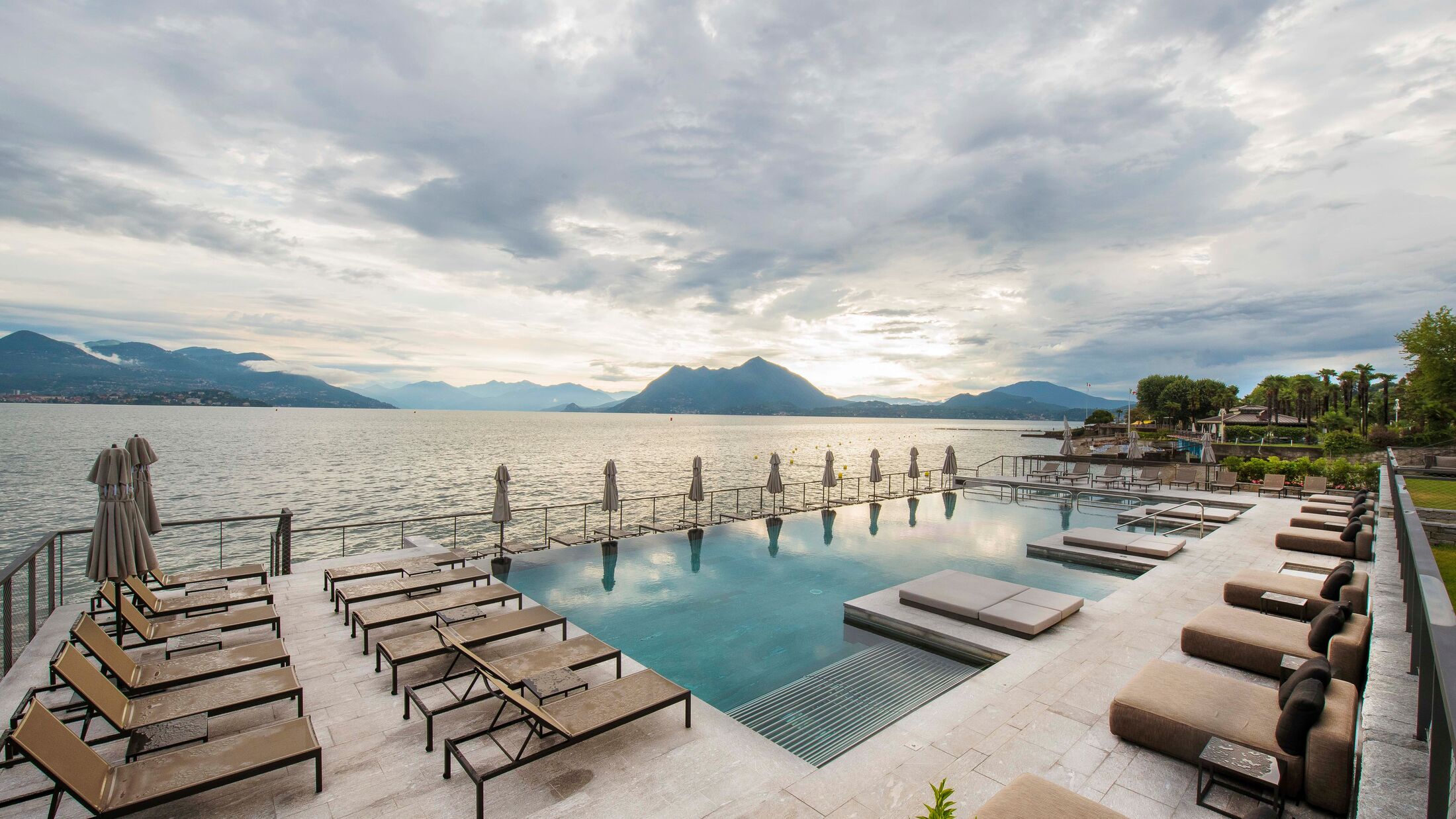 La-Palma-2021-Beach-Club-Infinity-Pool-002-108588-Hybris