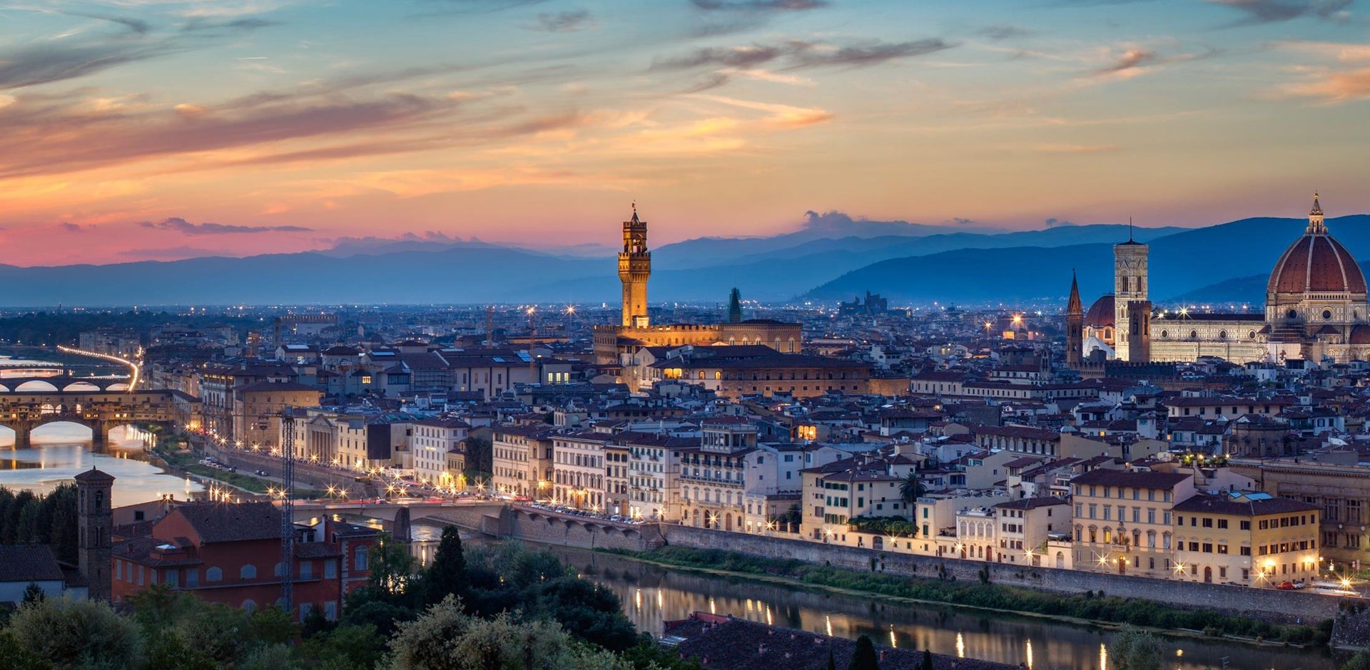 000424-Florence-Unsplash-424662-Hybris