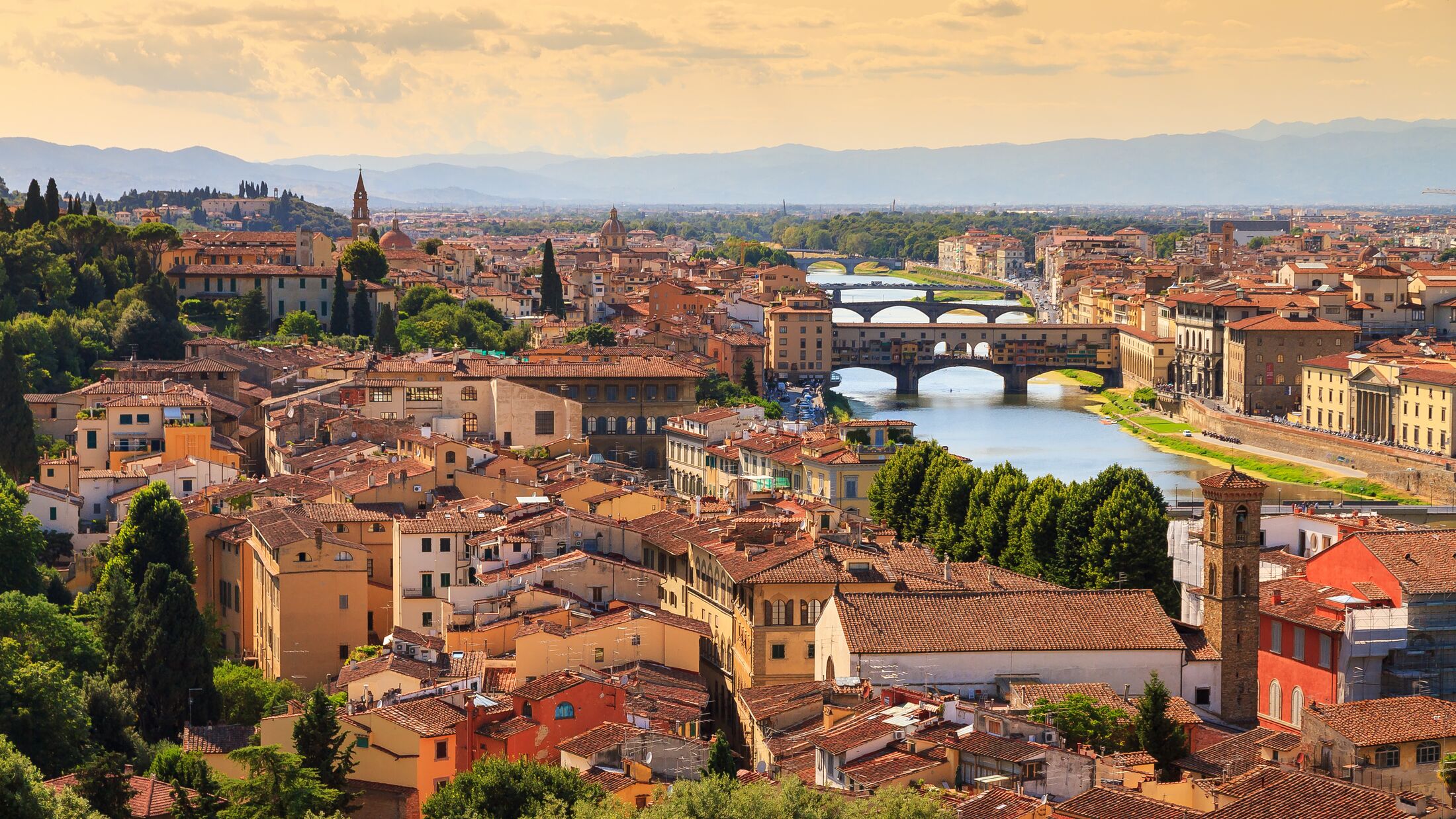 Beautiful cityscape skyline of Firenze (Florence), Italy, with the bridges over the river Arno