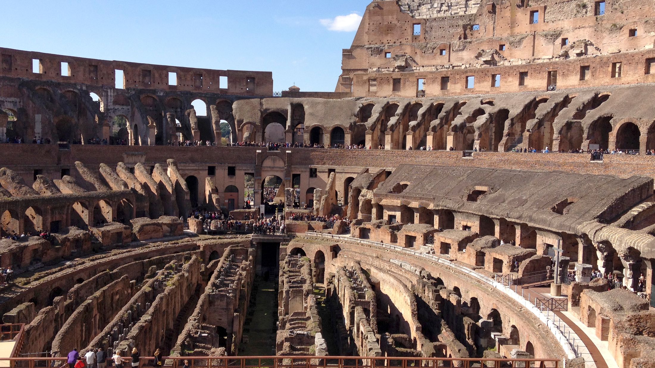 000940_Colosseum_Rome_Italy_Mick Barnard_no model release signed_002-Hybris