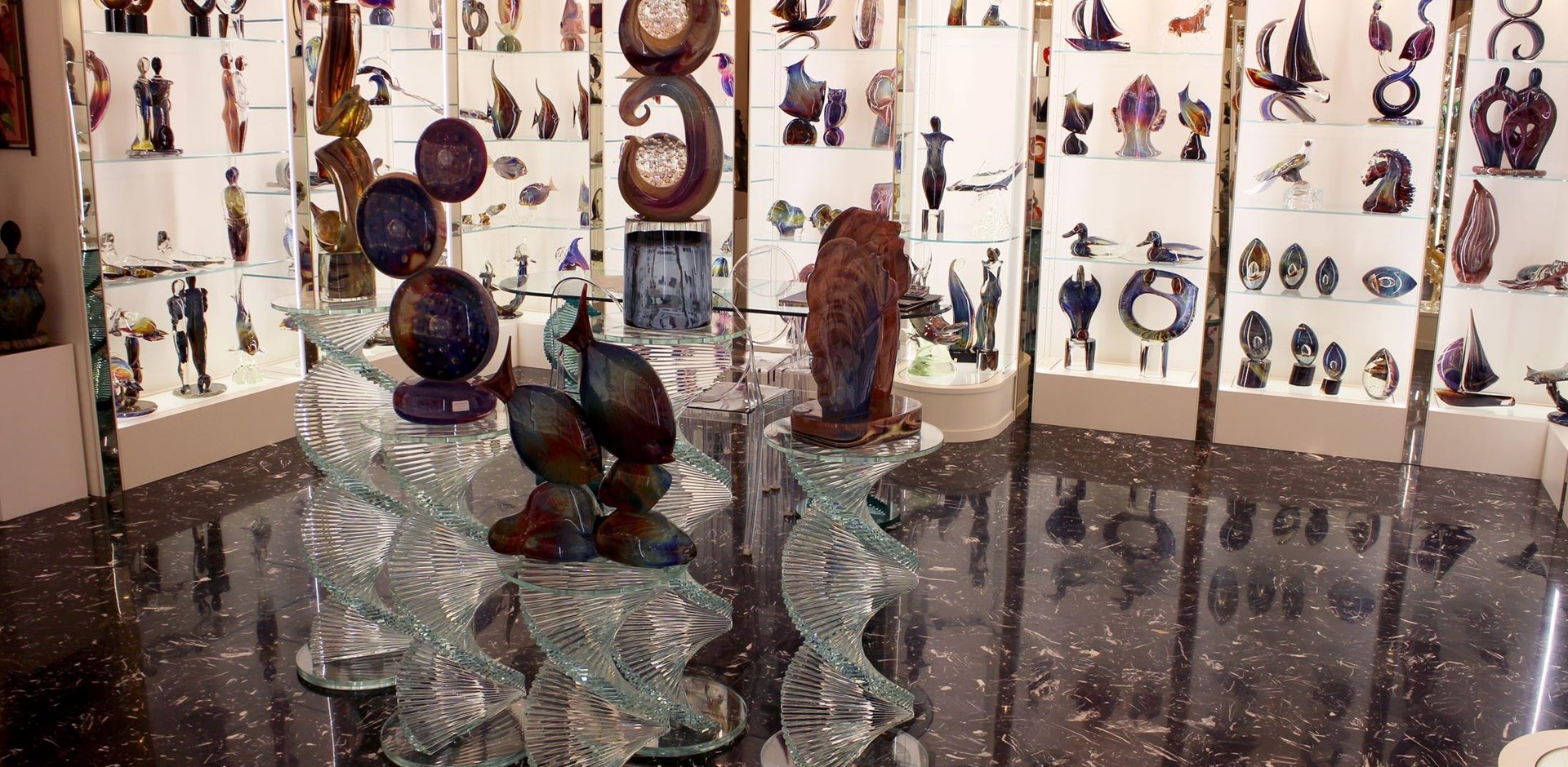 001109_Glass and Ceramics Shop_Italy_Alex Sparasci_001-Hybris