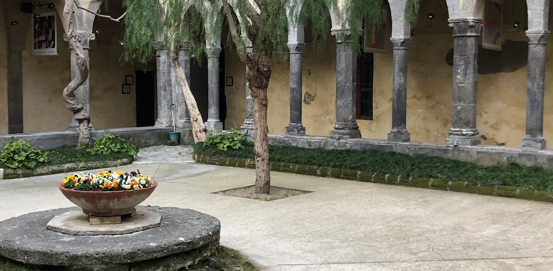 Sorrento-2022-Cloisters-002-000852-Hybris