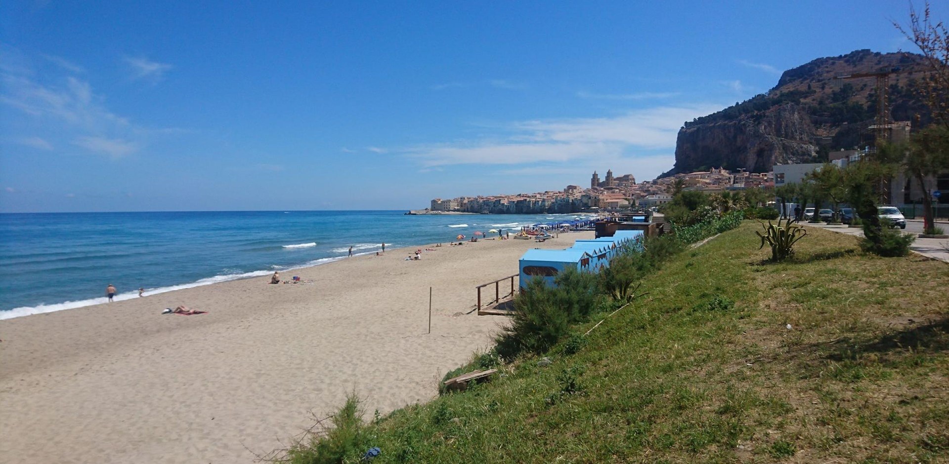 002501-Lungomare-Beach-Cefalu-Sicily-001-Hybris
