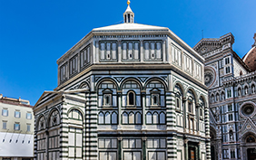 The octagonal Baptistery of Saint John (1059 - 1128), located in Piazza del Duomo, is one of Florence's oldest buildings and predates the Santa Maria del Fiore cathedral. Florence, Italy.