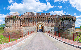 The gate Porta Nuova in Colle di Val d'Elsa (Italy)
