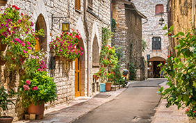 A picturesque sight in Assisi. Province of Perugia, Umbria, central Italy.