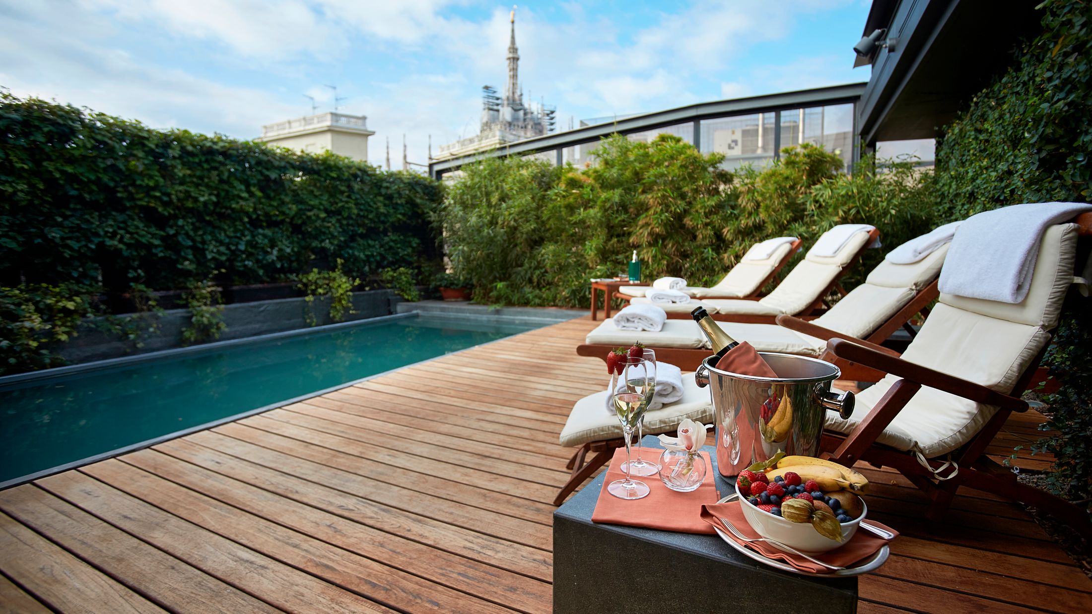 Sina Hotels