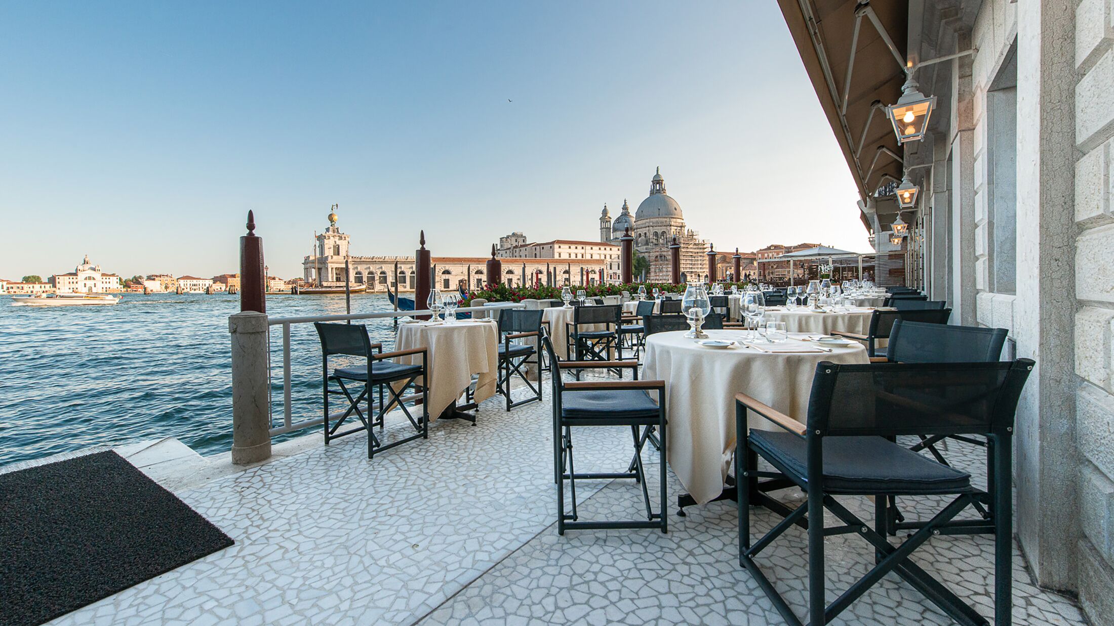 Monaco-Grand-Canal-2022-Restaurant-Terrace-001-114904-Hybris