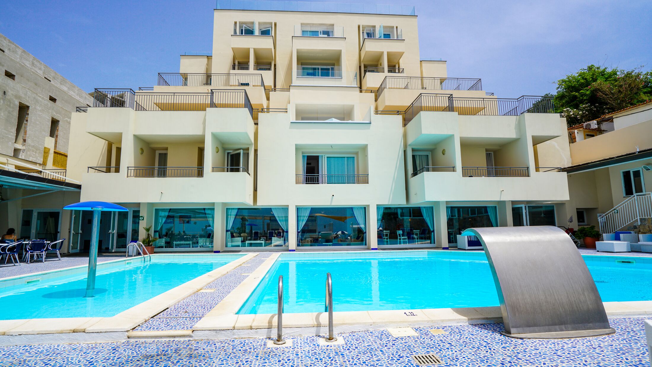 Saline-2024-Swimming-Pool-001-114844-Hybris