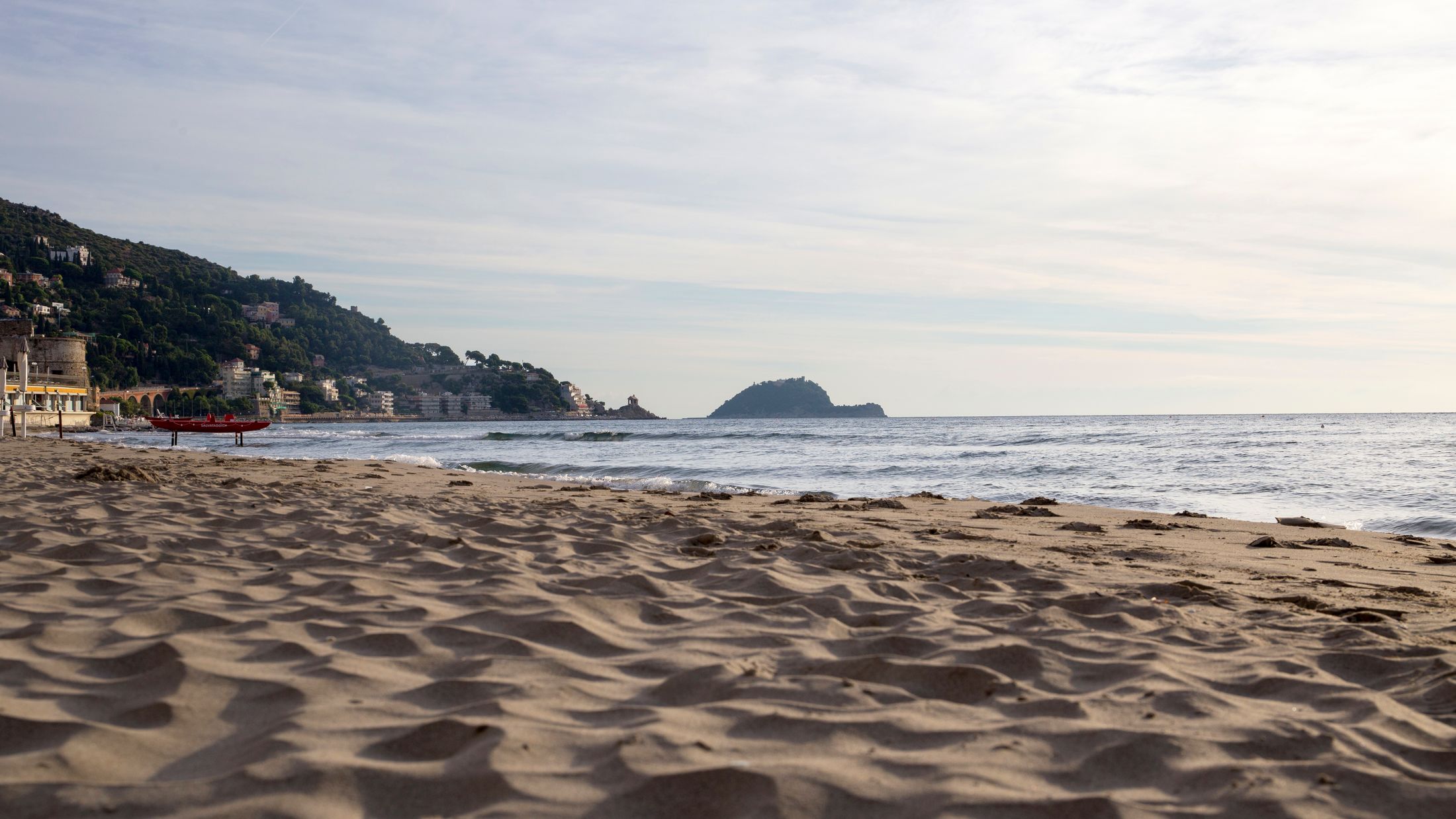 119598-Alassio-Beach-001-Hybris