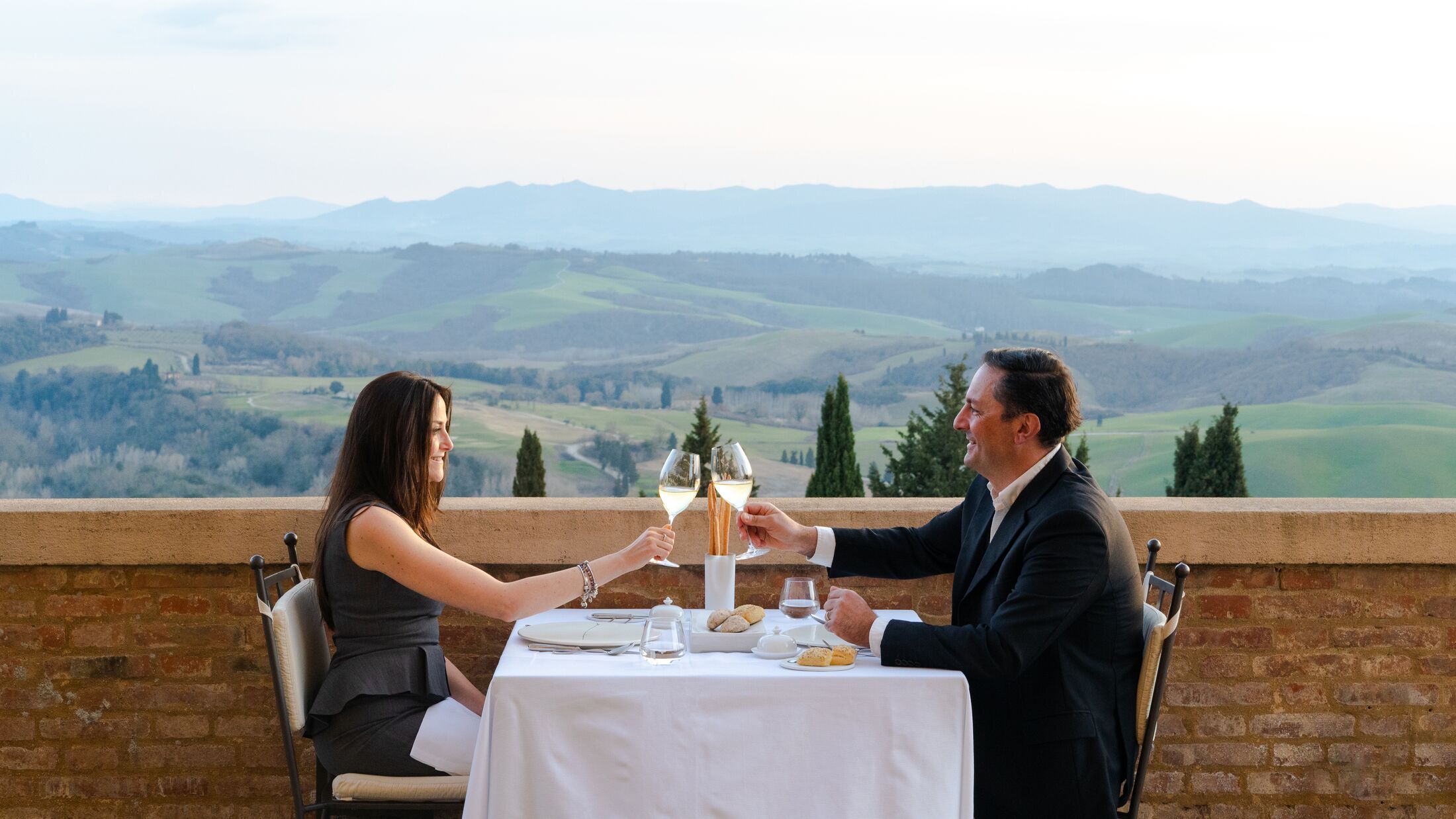 Toscana-Castelfalfi-2022-La-Rocca-Restaurant-002-121842-Hybris