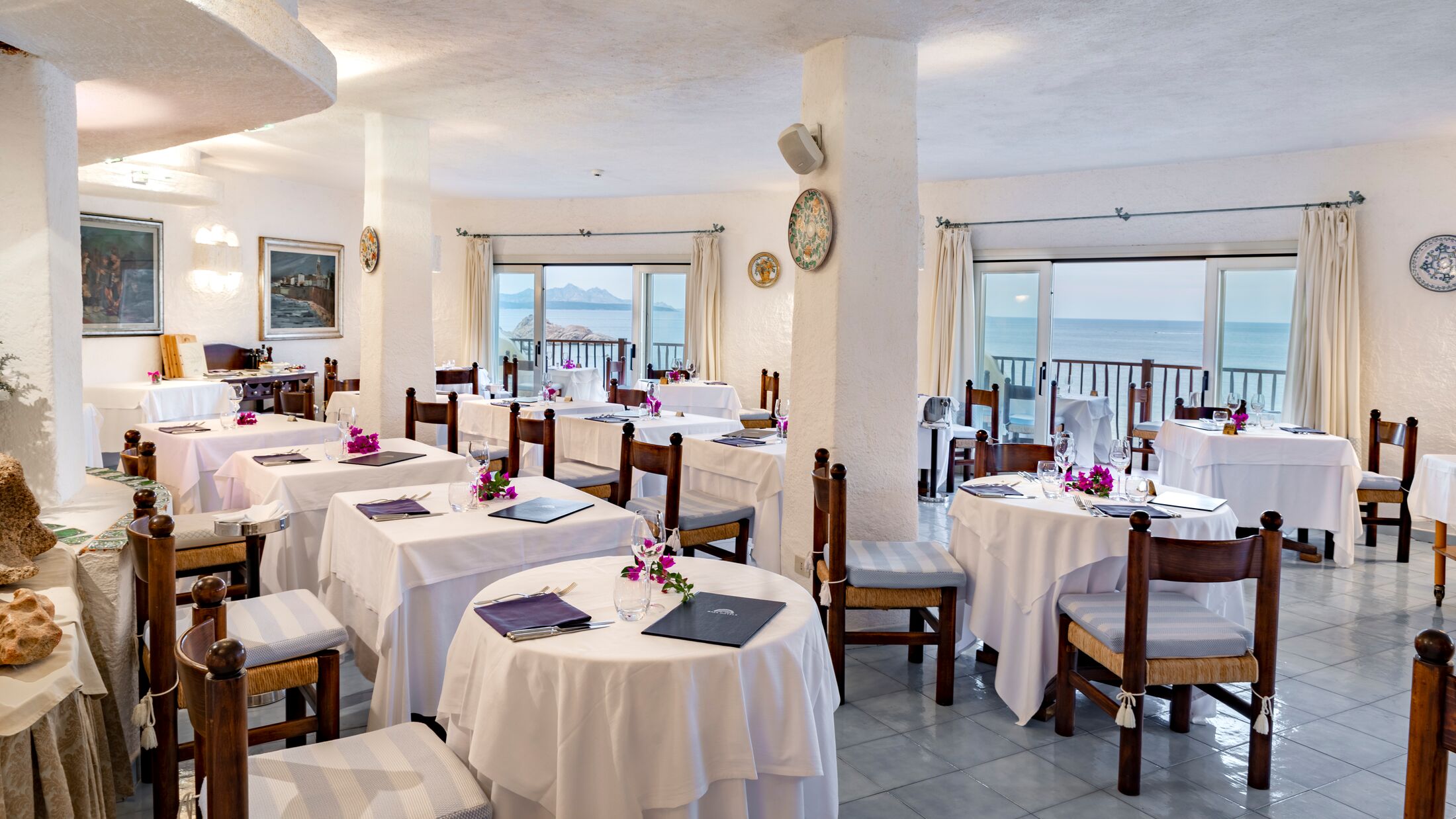 Club-Hotel-Sardinia-2022-Bouganville-Restaurant-001-121856-Hybris