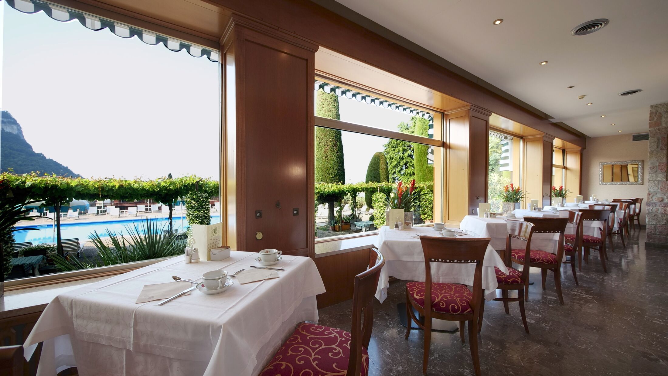 Garden-Garda-2022-Restaurant-001-110633-Hybris